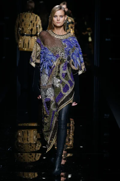 Look 80